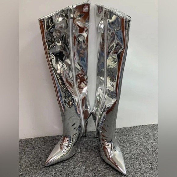 Chrome Mirrored Thigh High Molten Metal Boots - Picture 5 of 5